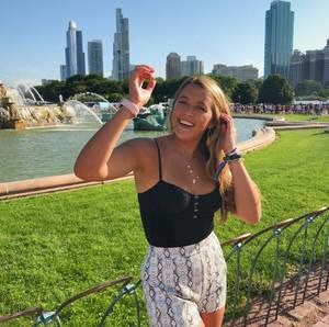 Meet your Posher, Nicole